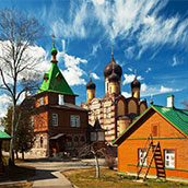 11. Пюхтицкий Успенский монастырь. Современная фотография.