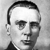 21. М.А. Булгаков. Фотография 1930-х годов.