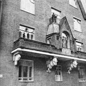 6. Фасад дома Перцовой. Фотография начала XX века.