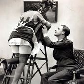 19. Откровенная открытка начала XX века.