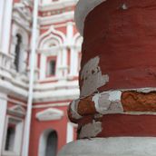 2. Узорочные детали Троицкой церкви