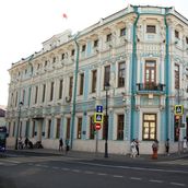 18. Дом Румянцевых – едва ли ни самый красивый дом на Маросейке.