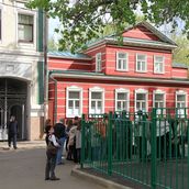 5. Этот допожарный домик всегда вызывает неподдельный интерес