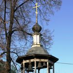 12. Звонарь приветствует группу