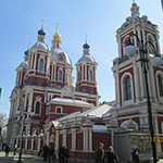 5. Церковь Климента папы Римского XVIII века. Возле нее стояла будка городового
