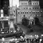 4. Юбилейные торжества по случаю 100-летия победы в Отечественной войне 1812 года возле Иверской часовни. Фотография 1912 года