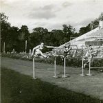 3. Тренировка барьеристов на строящемся стадионе «Динамо». Фотогарфия 1927 года