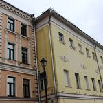 10. Какой необычный дом – заступил за красную линию