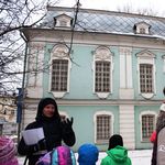 53. Посмотрите на «ушастые» наличники и маскароны
