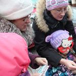 63. Взрослые помогают детям, им и самим интересны старомосковские профессии =)