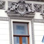 6. Яркие наличники этого особняка