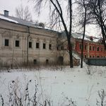 14. Рядом с юсуповским дворцом в Большом Харитоньевском переулке  – палаты дьяка Ратманова конца XVII века