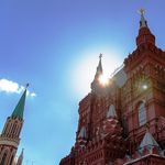 25. Исторический музей в лучах солнца