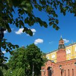 6. В Александровском саду