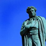 6. Александр Сергеевич с интересом слушает Екатерину =)