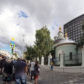 16. Группа остановилась у церкви Космы и Дамиана на Маросейке – ярчайший памятник, построенный самим М.Ф. Казаковым