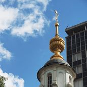 20. Окна-люкарны смотрят на все четыре стороны