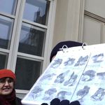 8. Вот такие шляпки продавались в магазине «Мюр и Мерелиз». Это страница каталога 1912 года