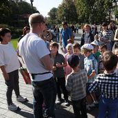 5. В Александровском саду напротив кремлевской стены