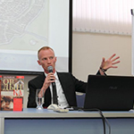 12. Денис Дроздов разошелся