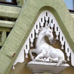 9. Единорог – знаменитое украшение доходного дома