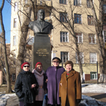 Фотография с виновником торжества